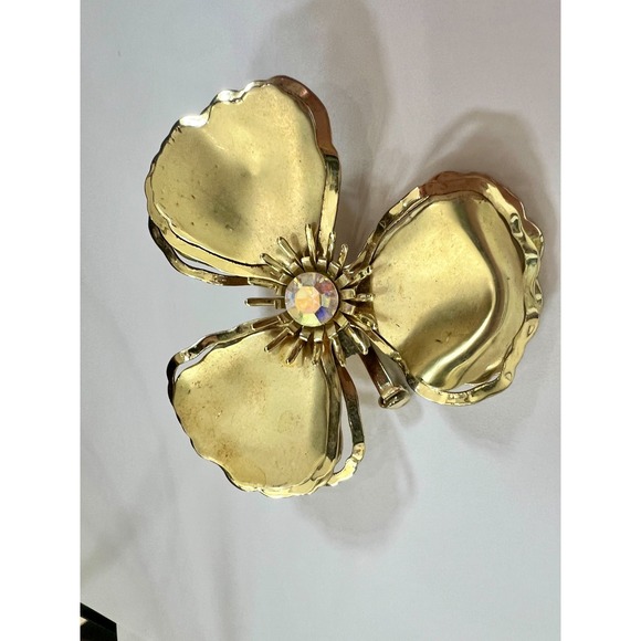 The Unbranded Brand Jewelry - Vintage Gold Tone Sculptural Flower Brooch AB Rhinestone Mid Century Statement